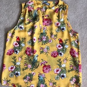 Colorful sleeveless top